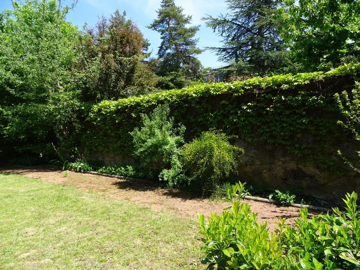 Chez Sylvie Hotell Sainte-Foy-lès-Lyon Exteriör bild