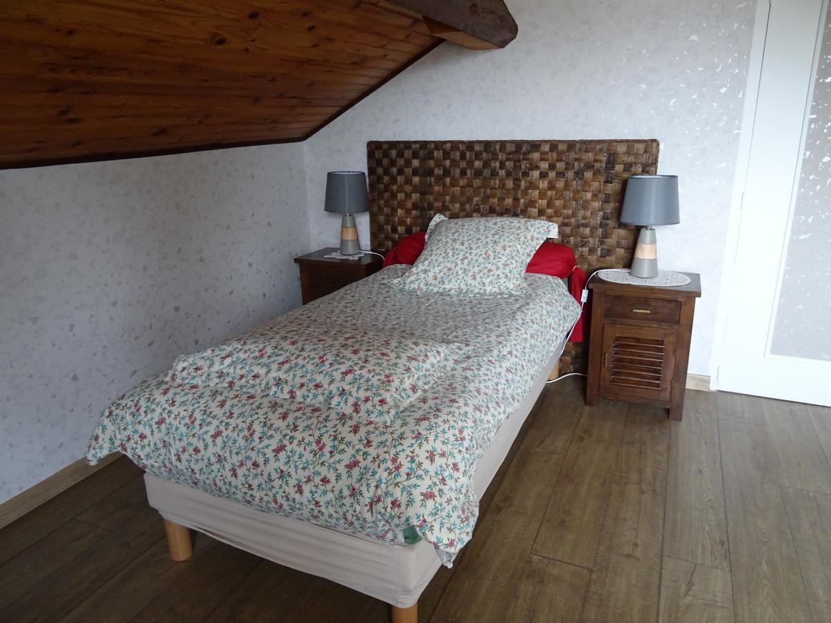 Chez Sylvie Hotell Sainte-Foy-lès-Lyon Exteriör bild
